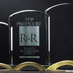 Arch Series with Gold Metal Base Glass Award