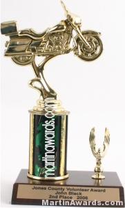 Green Single Column Road Motorcycle With 1 Eagle Trophy 1