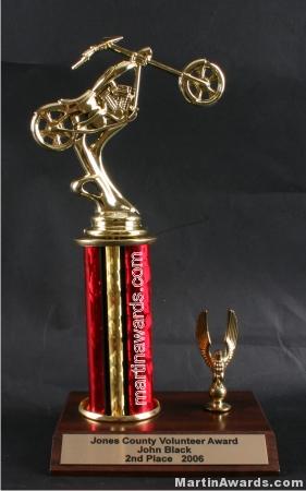 Red Single Column Chopper Motorcycle With 1 Eagle Trophy 1