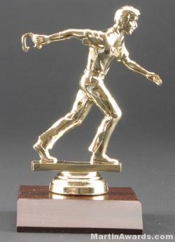 Male Horseshoe Pitcher Trophy 1