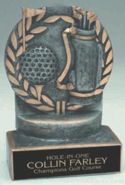 Golf Wreath Resin Trophy 1