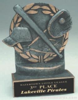 Baseball Wreath Resin Trophy 1